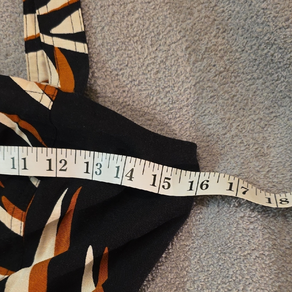 NWT** Nine West Black and Orange Tropical Patterned Romper - Picture 6 of 9